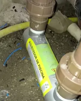 Aquecedor de piscina instalado na tubulação